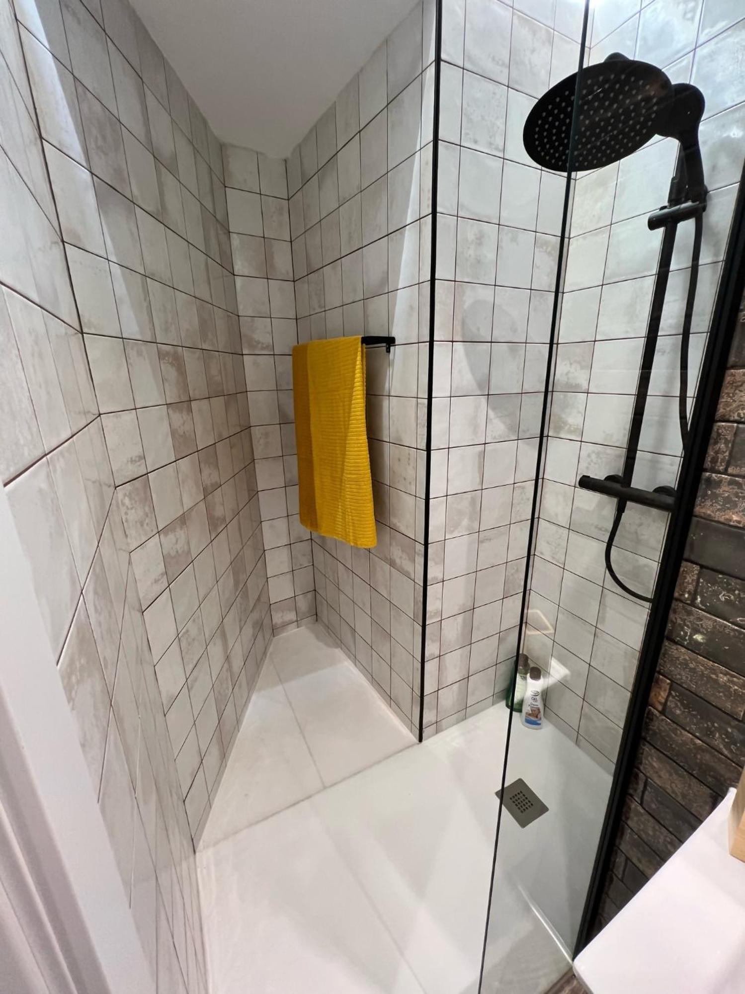 Apartamenticos El Tubo I سرقسطة الغرفة الصورة