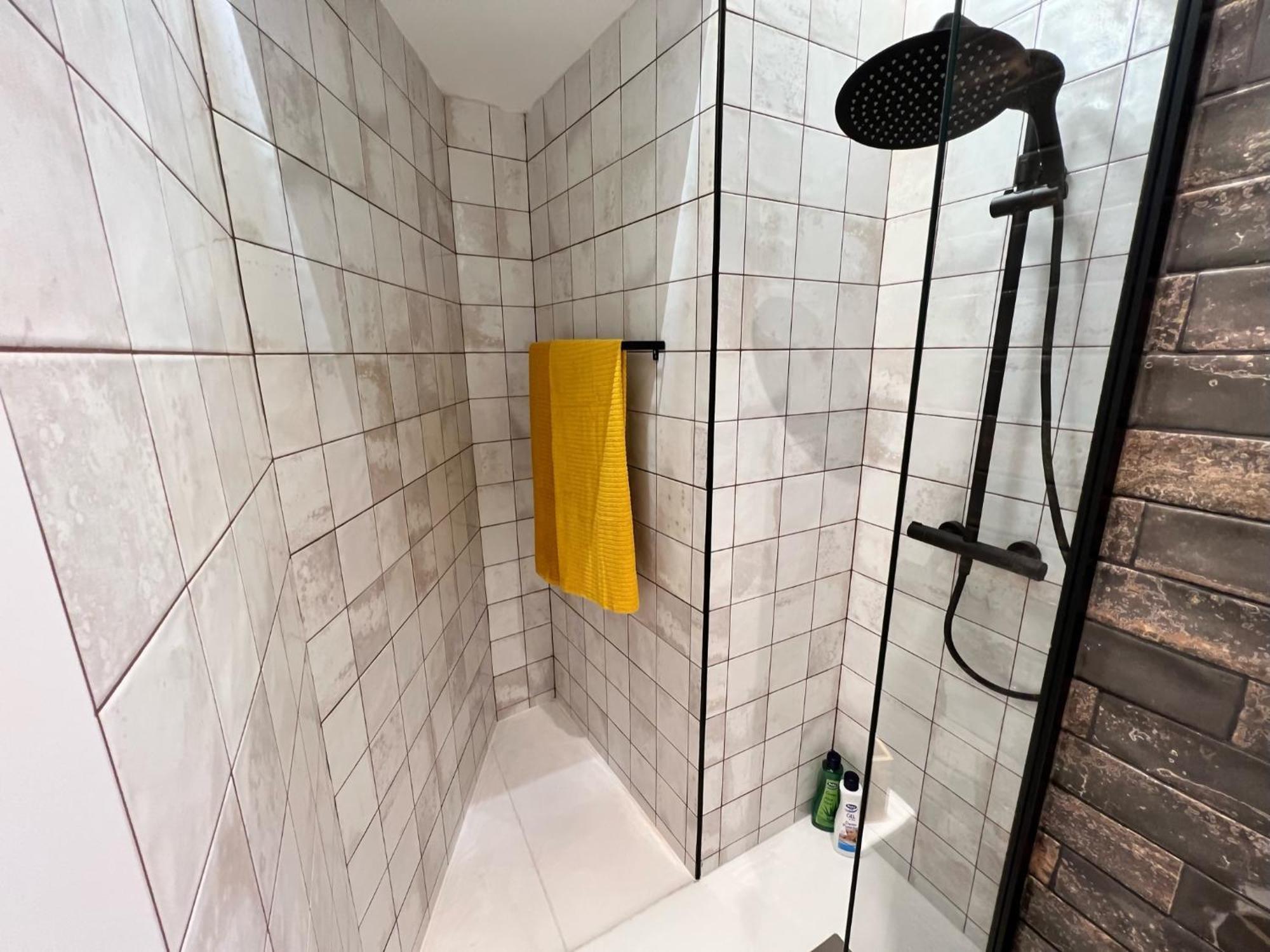 Apartamenticos El Tubo I سرقسطة الغرفة الصورة
